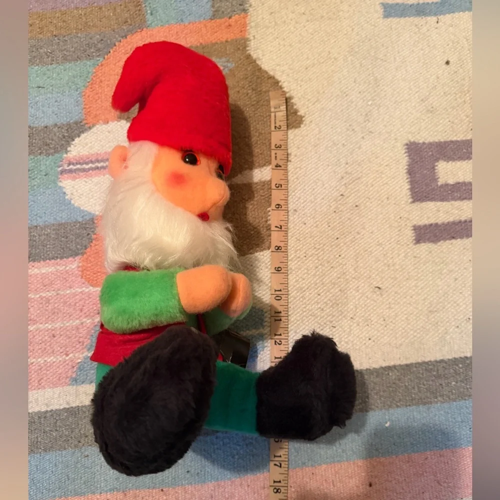 Vintage Irish Christmas Elf Shelf Sitter, Light Pole Hugger Made In Ireland NOS